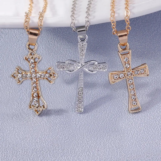 Collana religiosa con croce di Gesù